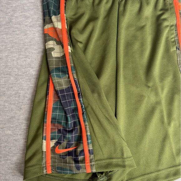 Nike Russell Wilson Shorts Boy XL 13-15YRS Green Pull On Athletic Mesh Logo - Picture 3 of 5